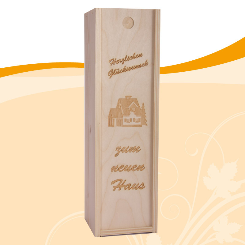 Weinkiste zum neuen Haus