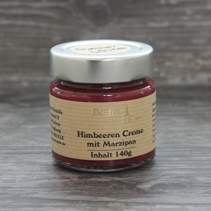 Himbeeren Creme mit Marzipan